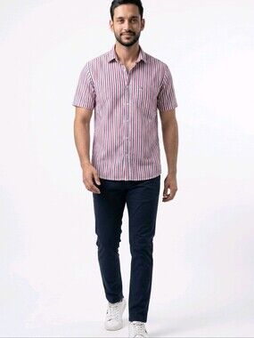 Men's Short-Sleeve Red & White Stripe Button-Up Shirt